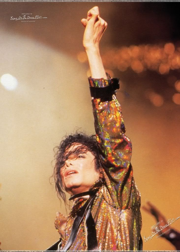 MJ-HQ-Photos-michael-jackson-13657034-1394-1950.jpg