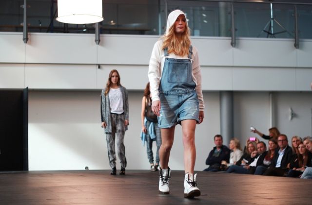  photo NoisyMay1-1.jpg