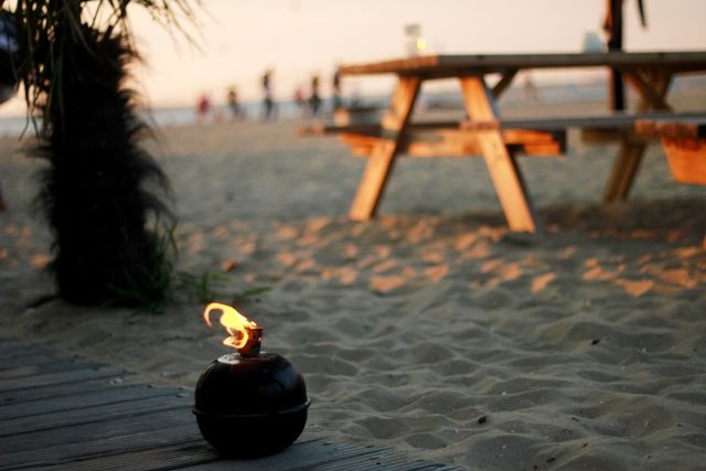  photo Whathappensonthebeachdoesntstayonthebeach8.jpg