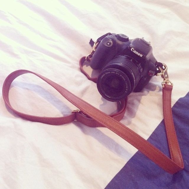  photo LeatherCameraStrap.jpg