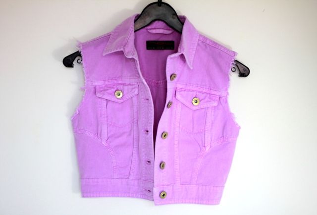  photo Suzshop13juli11.jpg