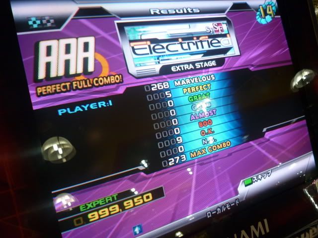 http://i1123.photobucket.com/albums/l547/adeseptian/P1010543.jpg?t=1308070769