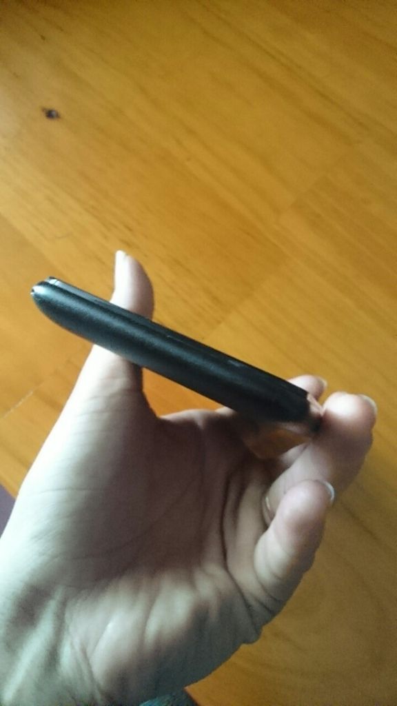 Sony E4 màu đen - 5