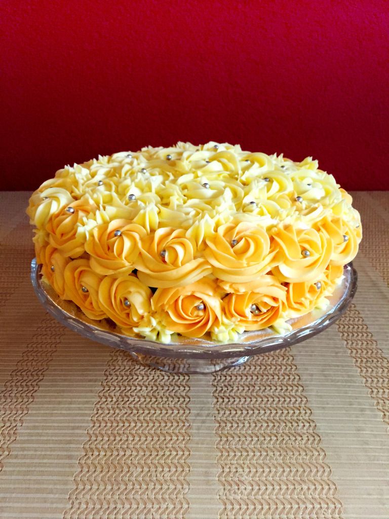 http://i1123.photobucket.com/albums/l556/shipxs/Roses%20celebration%20cake.jpg