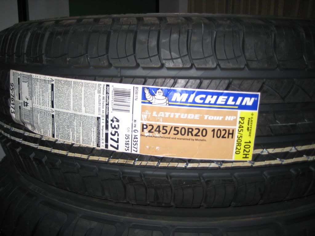 Chuyên bán vỏ xe, mâm xe và phụ tùng ôtô chính hãng - 1