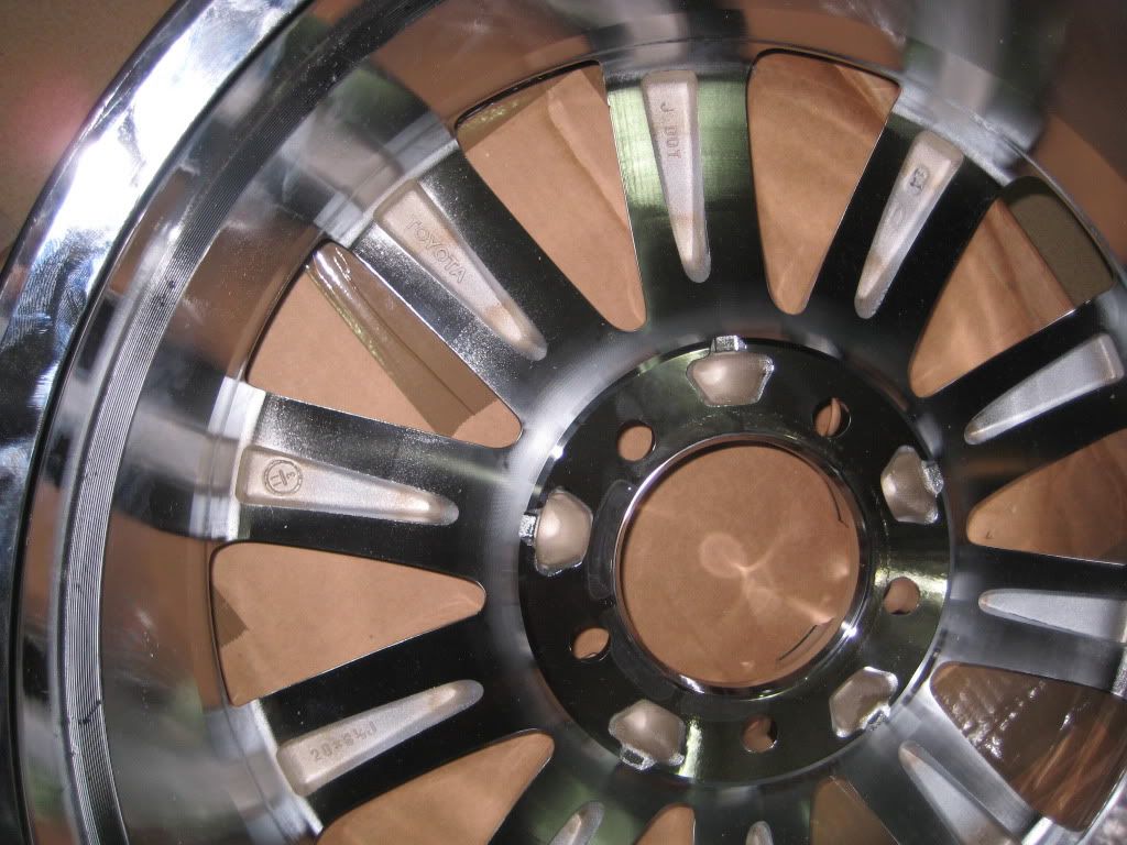 Chuyên bán vỏ xe, mâm xe và phụ tùng ôtô chính hãng - 3