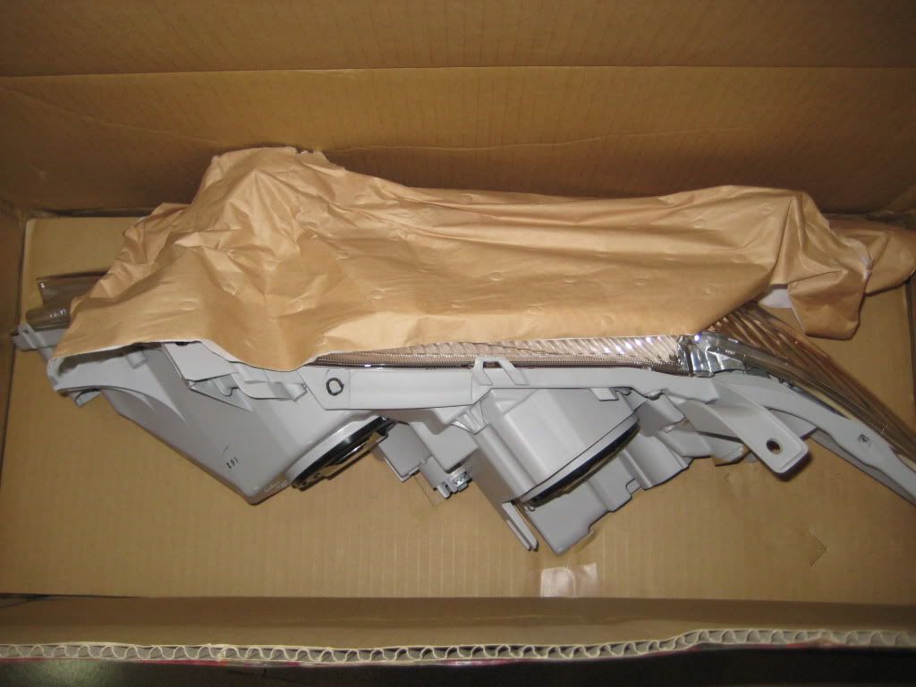 Chuyên bán vỏ xe, mâm xe và phụ tùng ôtô chính hãng