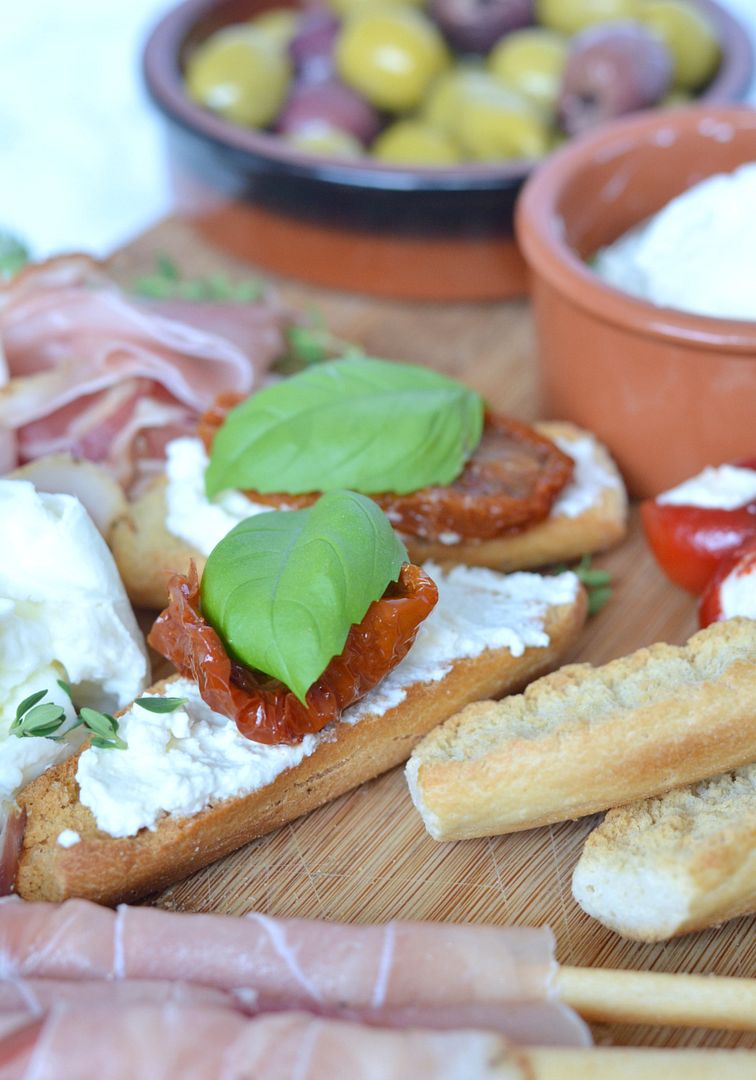 A Fuss Free Italian Antipasti Platter