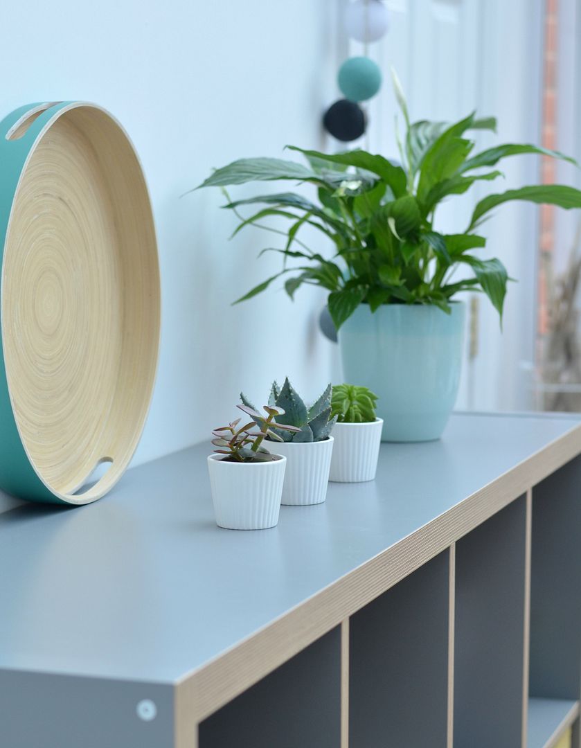 How to create a sideboard with tapered legs from IKEA Kallax