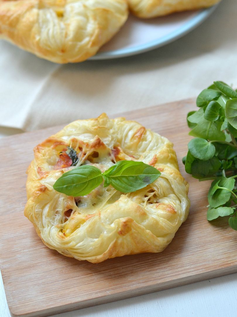 Ham, Egg & Tomato Brunch Parcels
