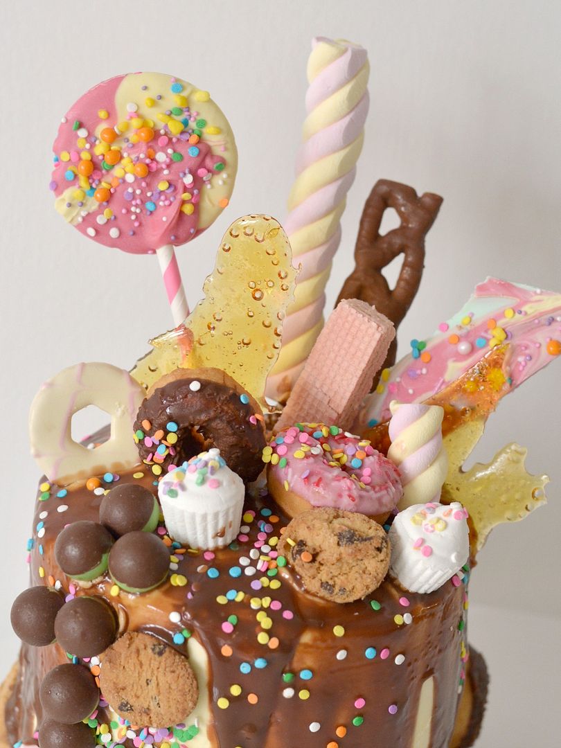 Ultimate Chocolate Drip / Freakcake Birthday Cake