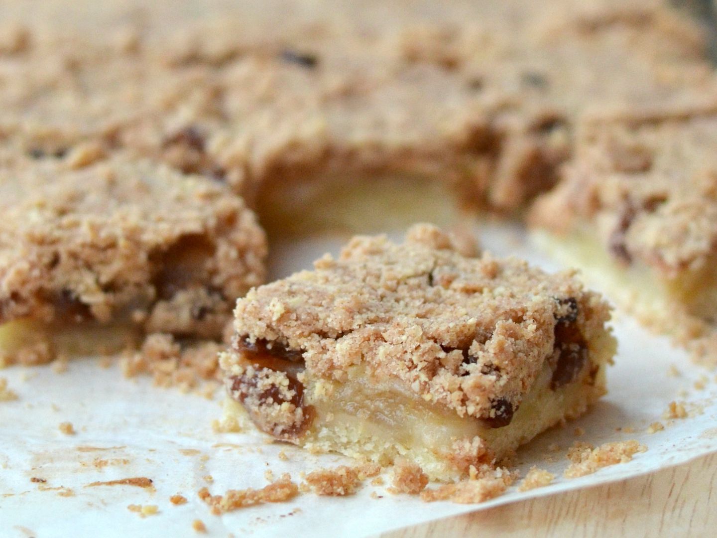 Bramley Apple Crumble Slices