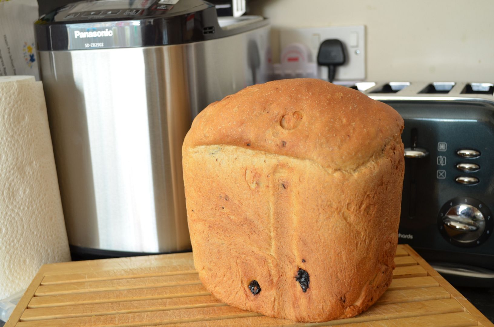 photo cinnamonraisinbread_zps339d0f10.jpg