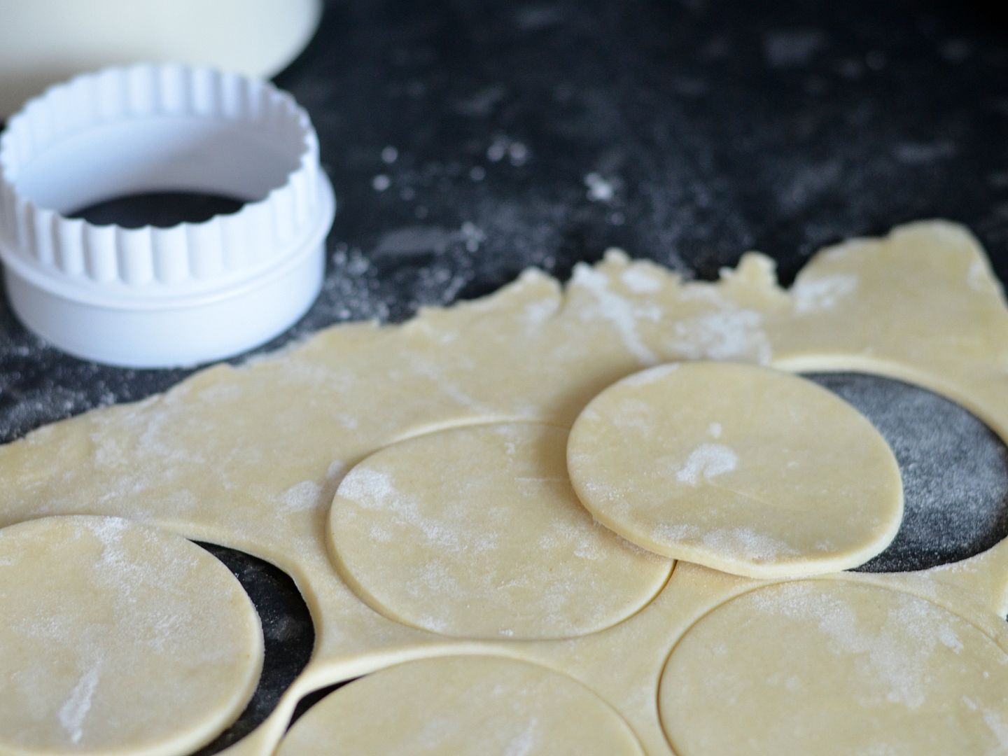 Jam Puffs