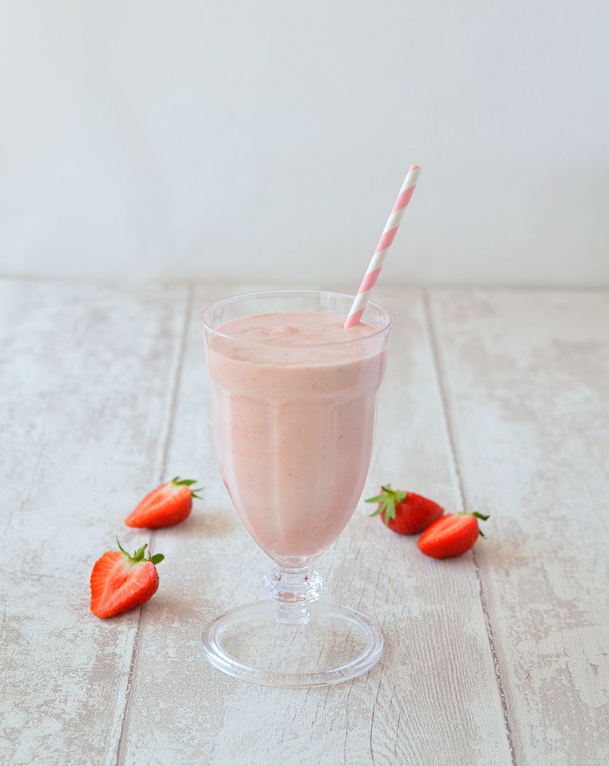 rhubarb strawberry milkshake