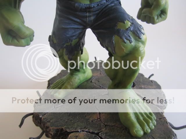 Hulk Statue  