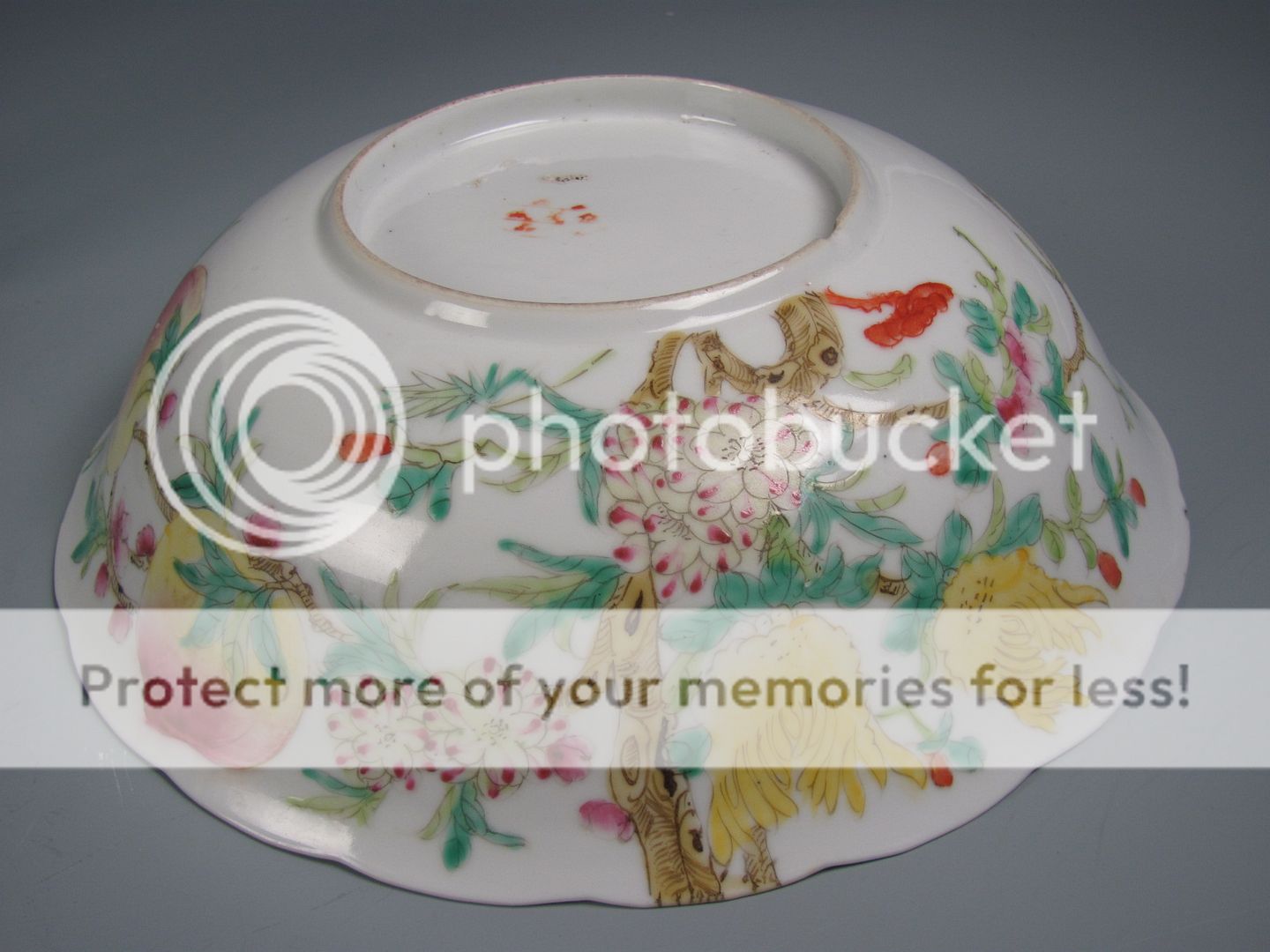 FINE CHINESE 18th FAMILLE ROSE PORCELAIN PEACH PLATE  