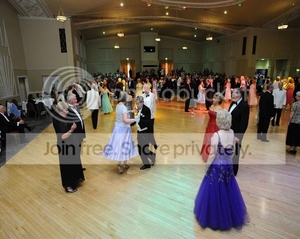 Set-Dance-Ball-m.jpg