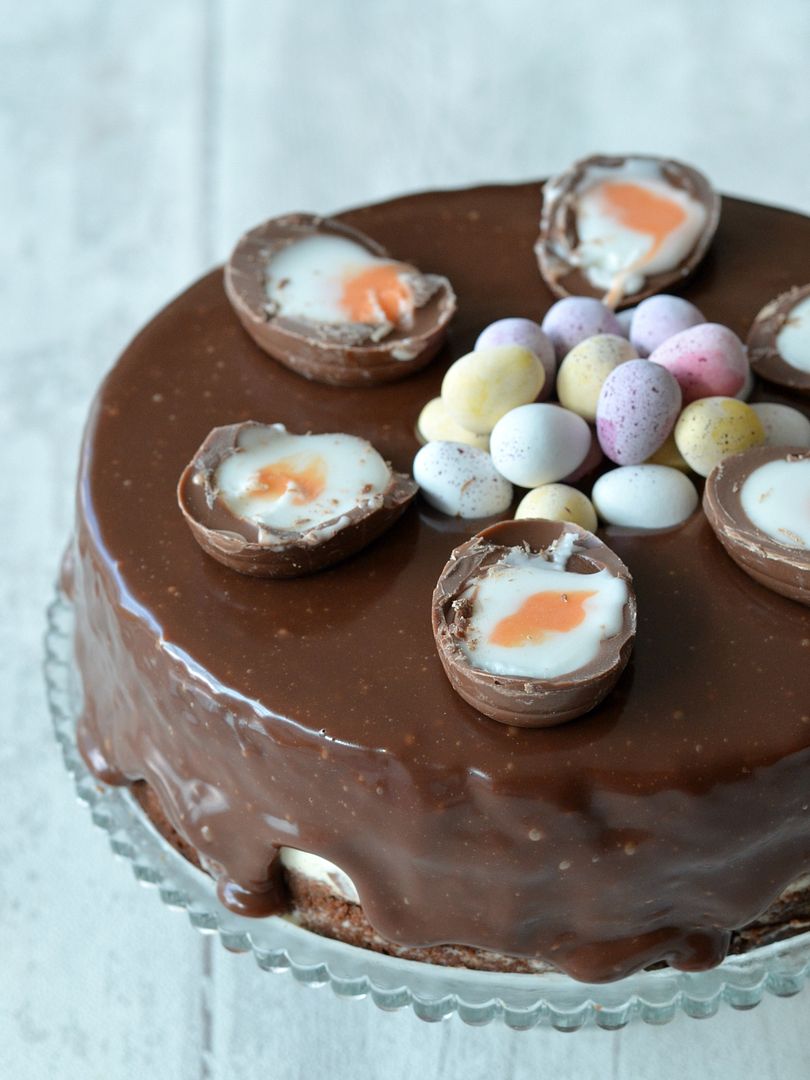 Creme Egg Cheesecake Cake